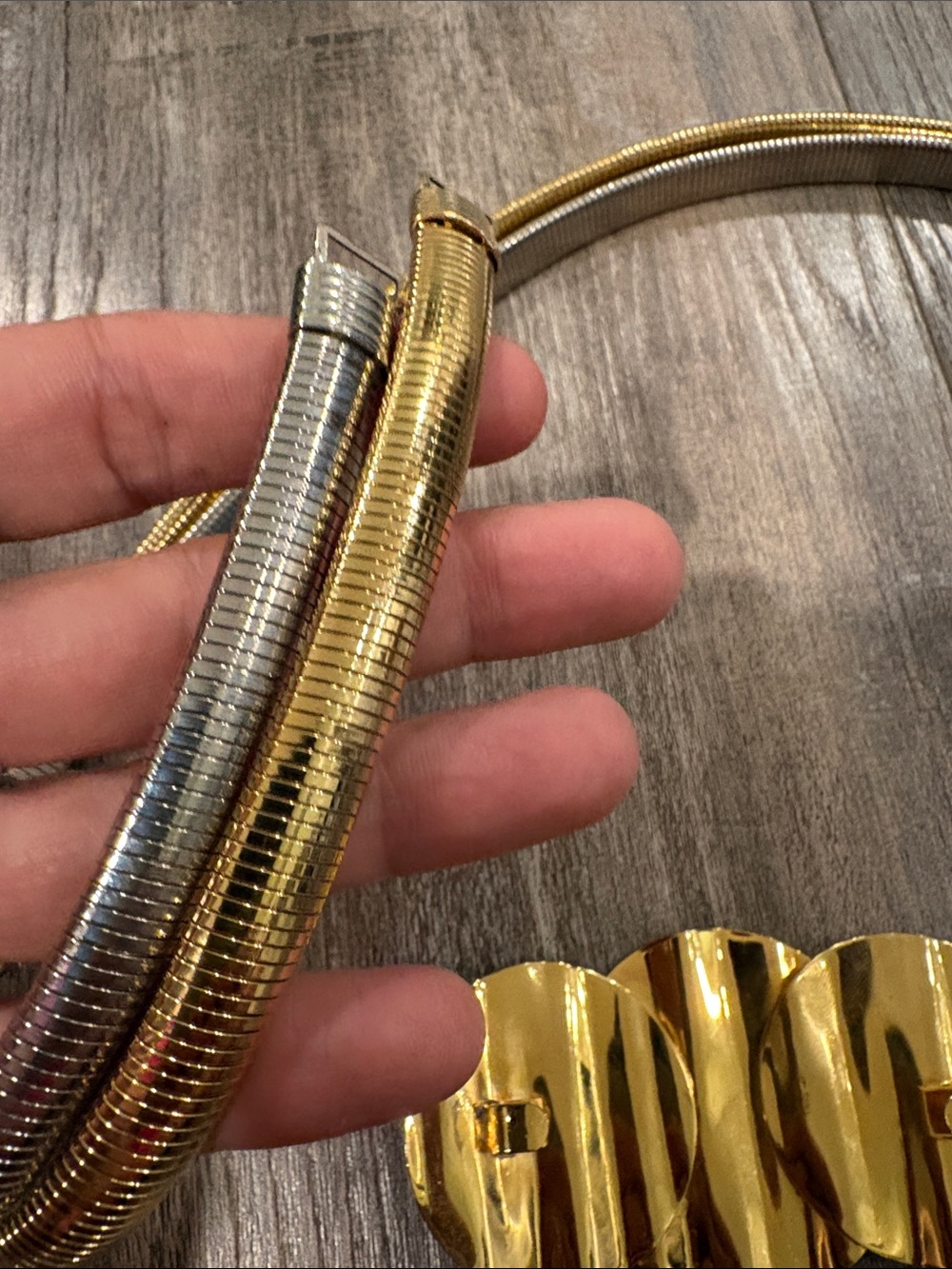 Vintage 80’s Metal Stretchy Snake Belt Shiny Gold & Silver Metallic set - Picture 4 of 9